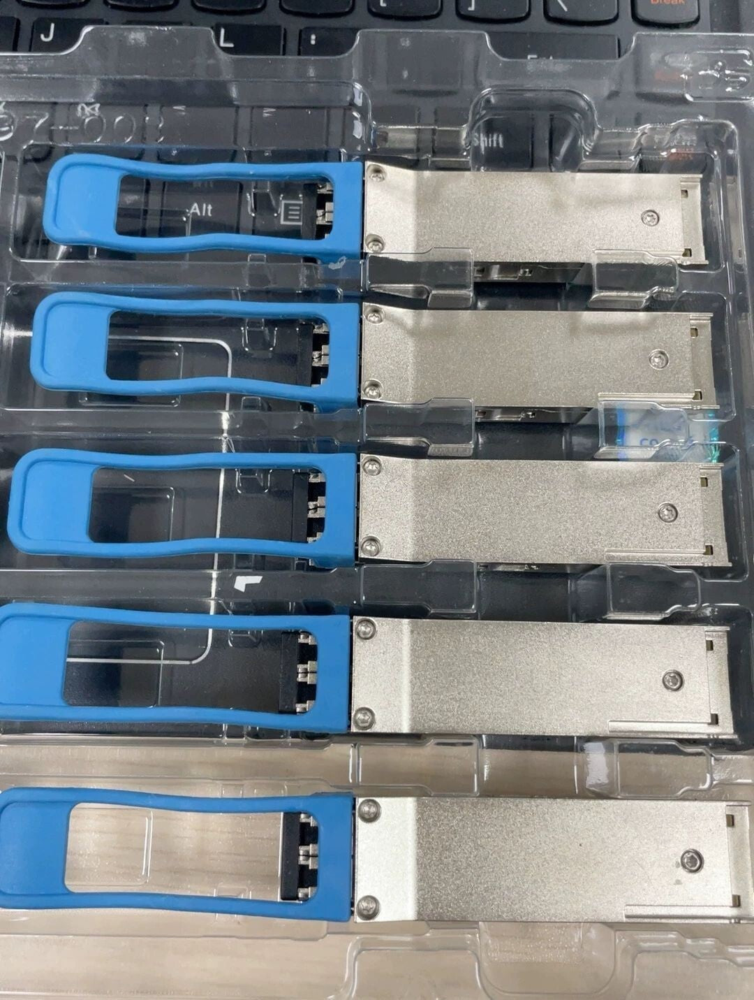1 unidad de transceptor Finisar FTL4C1QE1C QSFP+ 40GBASE-LR4 QSFP-40G-LR4