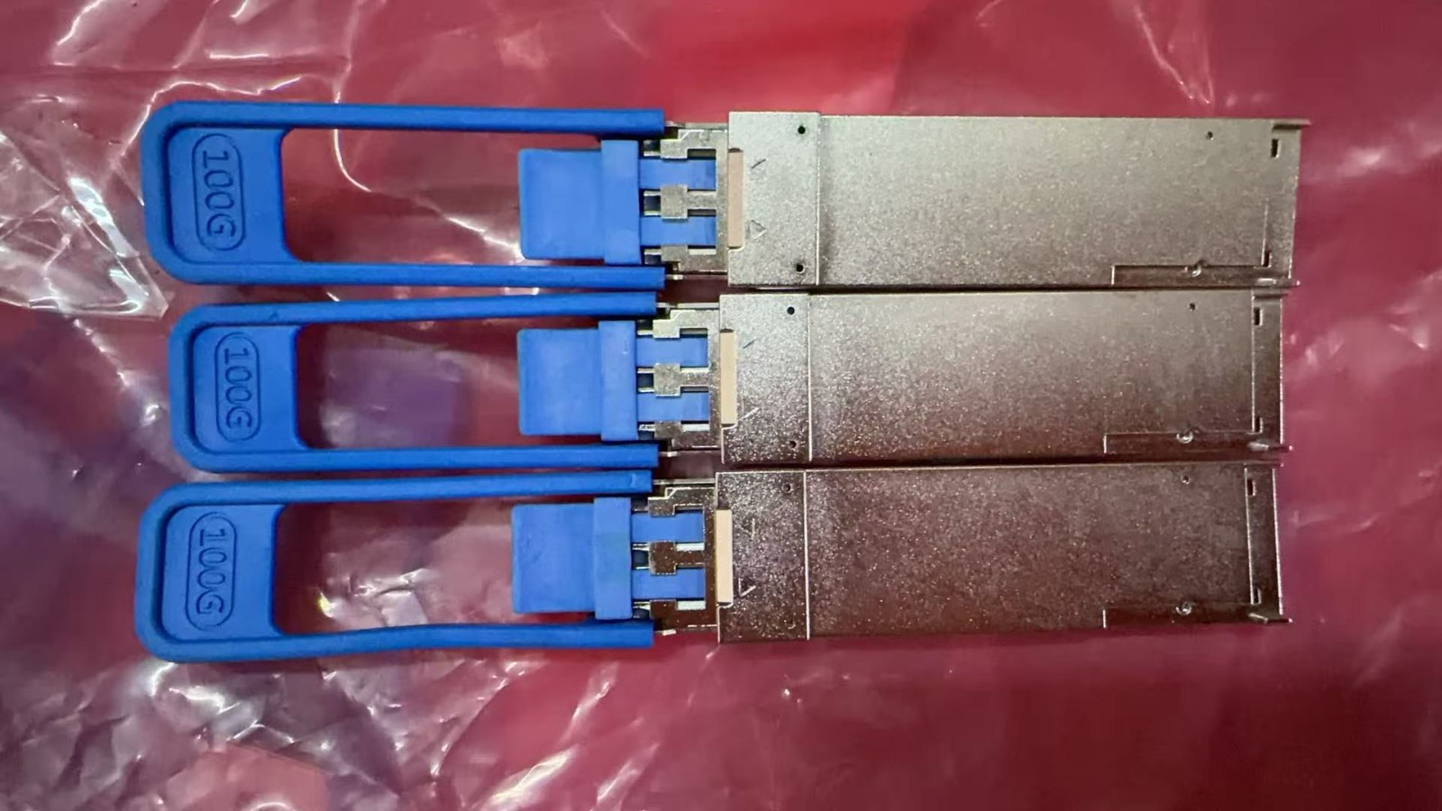 1PCS Juniper 740-074685 WOTREBG5AA SMF 10km 1310nm QSFP-100G-LR4-2 TRANSCEIVER
