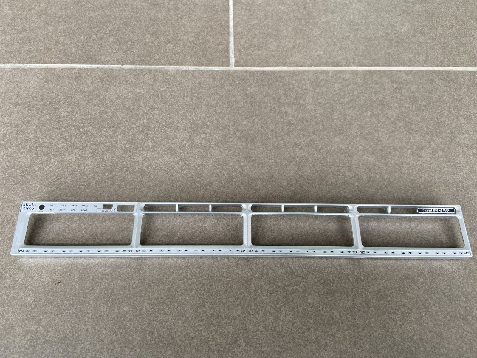 Old Style Cisco WS-C3850-48F-S WS-C3850-48F-E /L Faceplate for Replacement