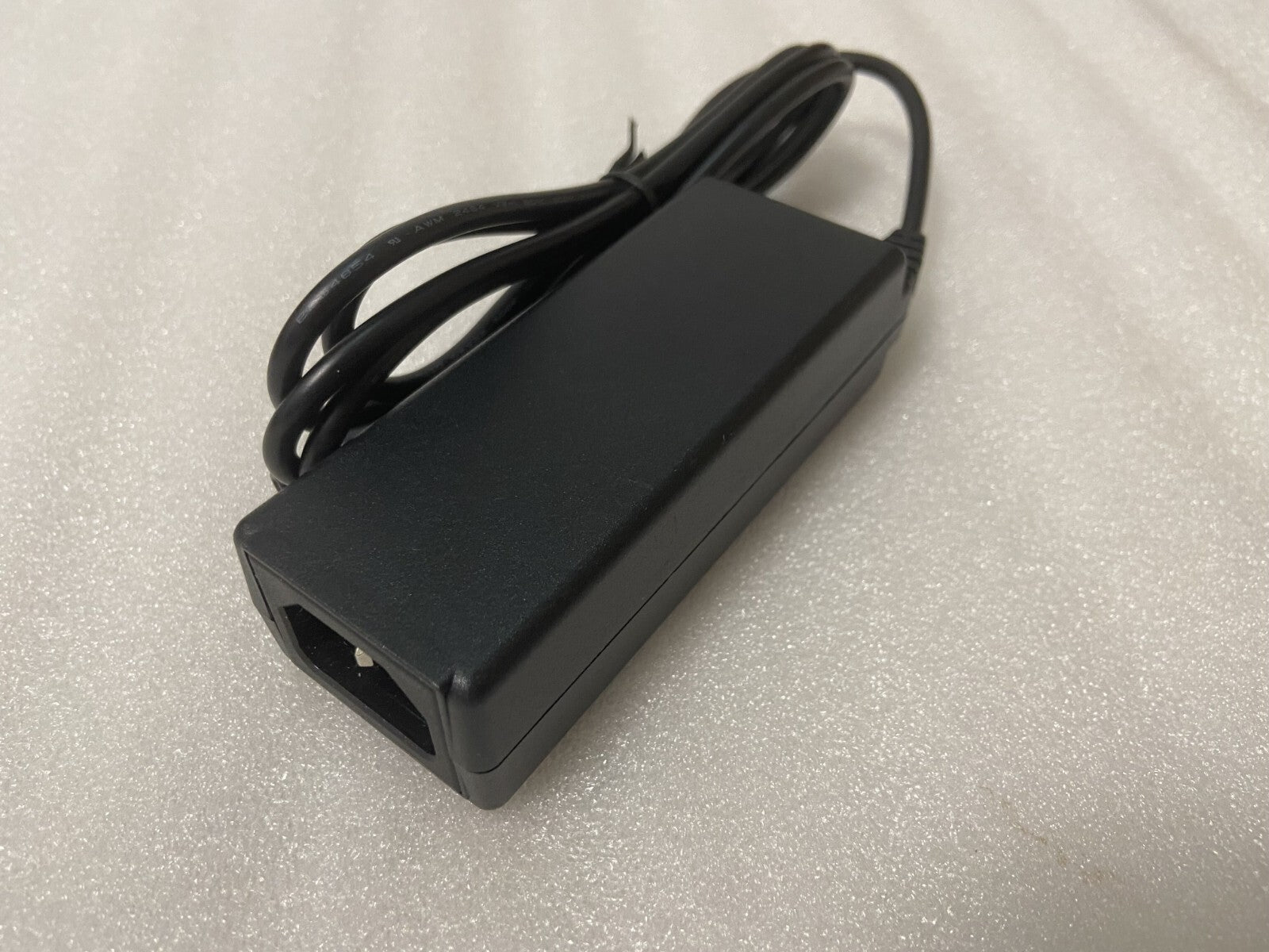 Fuente de alimentación de CA original Cisco MA-PWR-50WAC 640-53010 para router Meraki Z3 54v