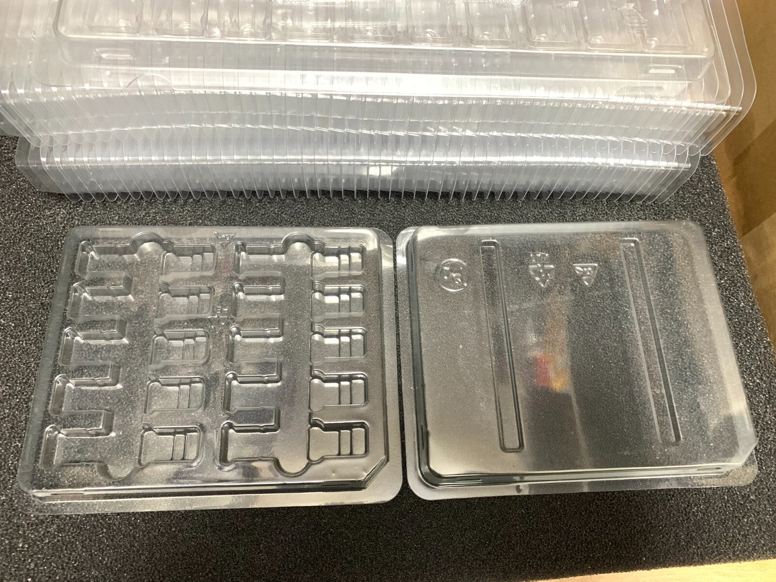 Lot of  20 SFP/SFP+ Transceiver Clamshell Blister Pack Storage Case for 10 Slots