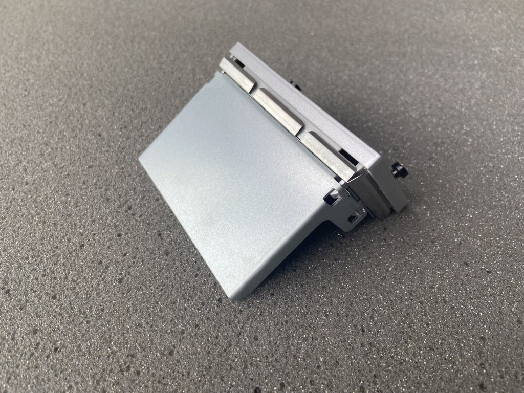 CISCO C9300-NM-BLANK=NM-BLANK-T1 Tapa de ranura de módulo para la serie 9300