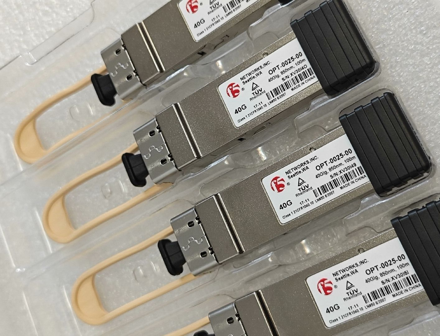 F5 Networks OPT-0025-00 F5-UPG-QSFP+SR4 40Gb-SR4 850nm 150m MTP/MPO Module 1PCS