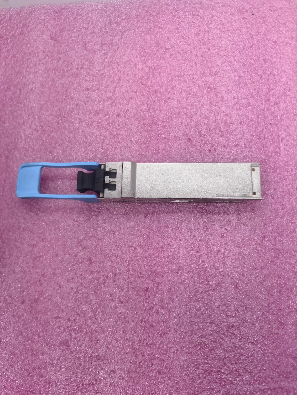 2PCS Juniper 740-073095 JNP-QSFP-40G-LR4 QSFP+ 40GBase-LR4 for up to 10km module