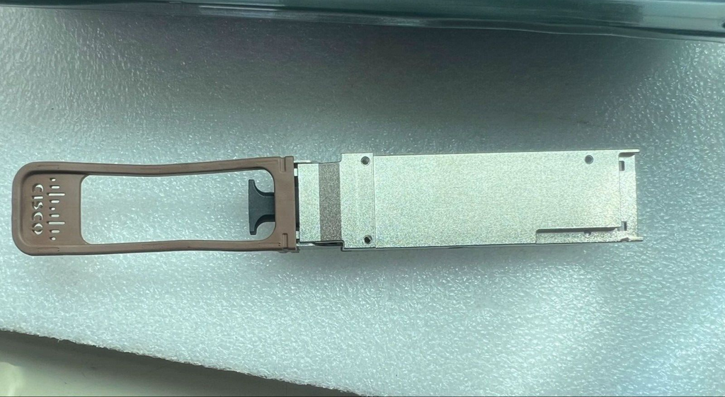 Lot of 2 Cisco FET-40G 10-2920-02 QSFP 40G Fabric Extender Transceiver Module