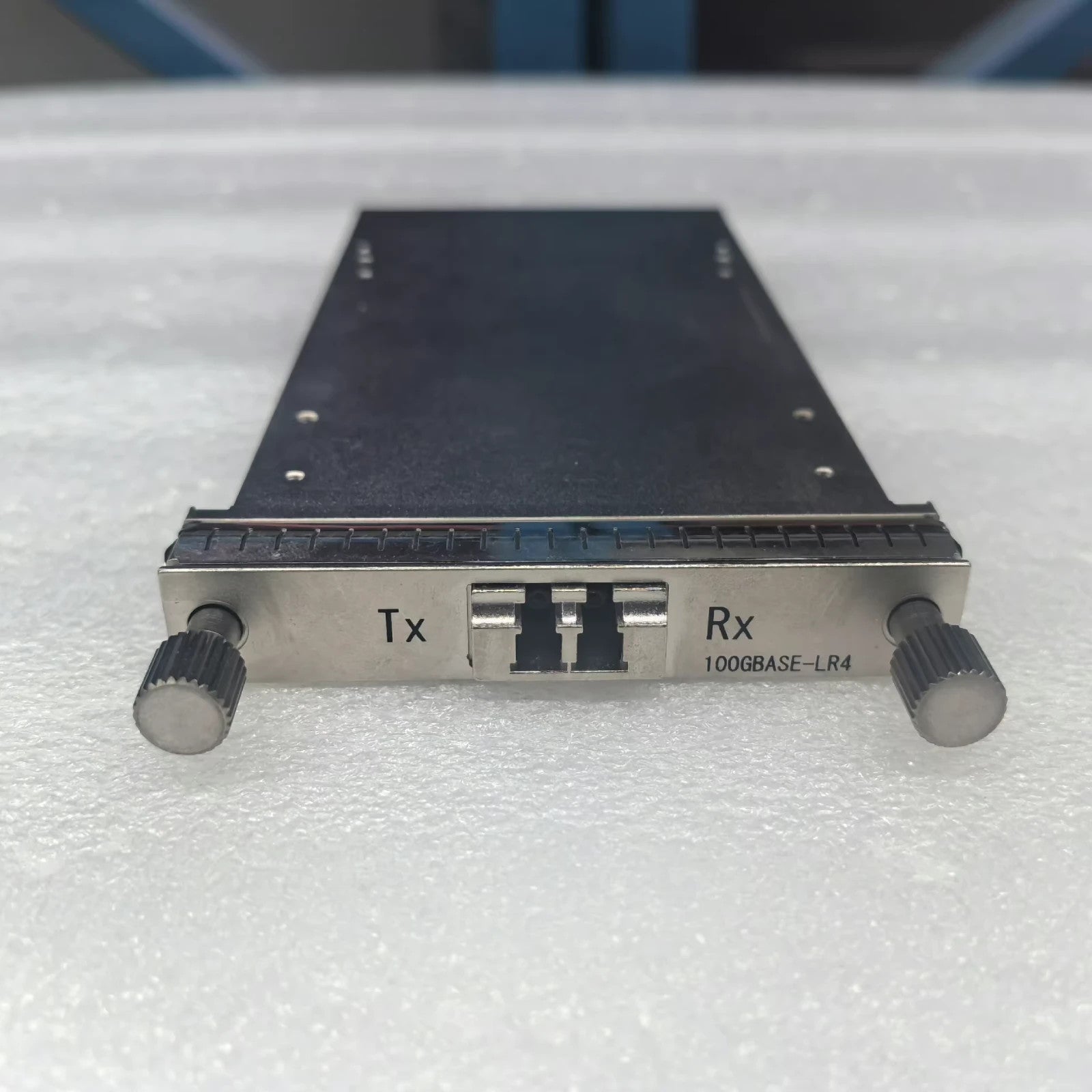 1pcs Juniper CFP-GEN2-100GBASE-LR4 740-047682 SMF 10km 1310nm 100G Transceiver