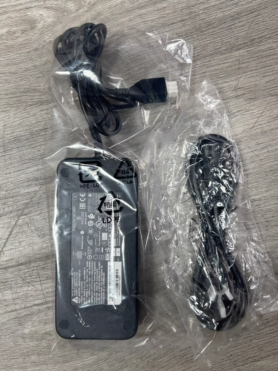 Adaptador de corriente alterna Cisco C9800-AC-110W para C9800-L-F-K9 C9800-L-C-K9 con cable