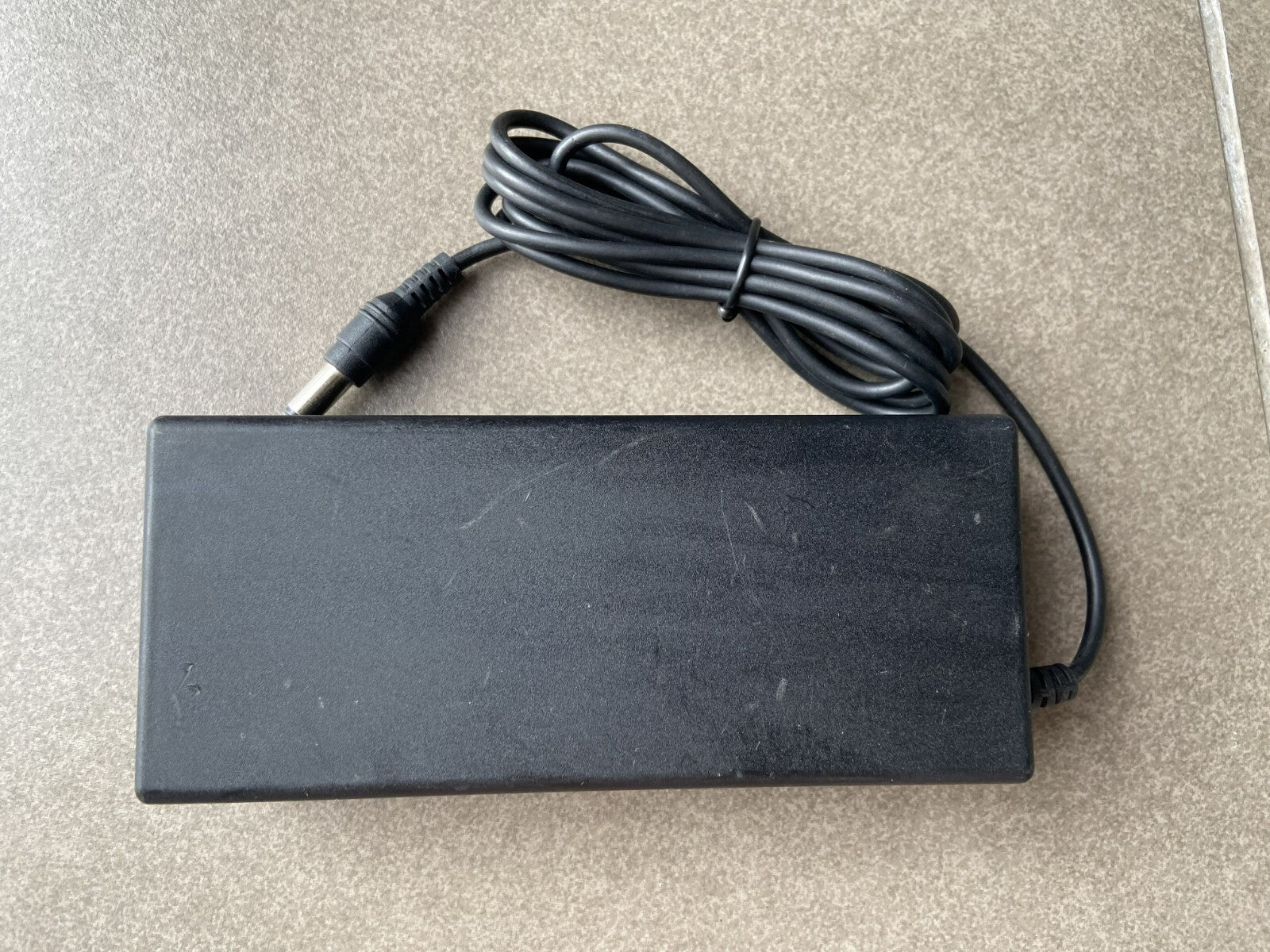 Cisco MA-PWR-90WAC Adaptador de corriente alterna Meraki 640-47010 54V 1.67A Buen estado