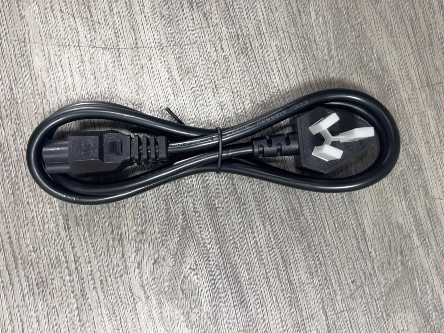 Adaptador de corriente alterna Cisco C9800-AC-110W para C9800-L-F-K9 C9800-L-C-K9 con cable