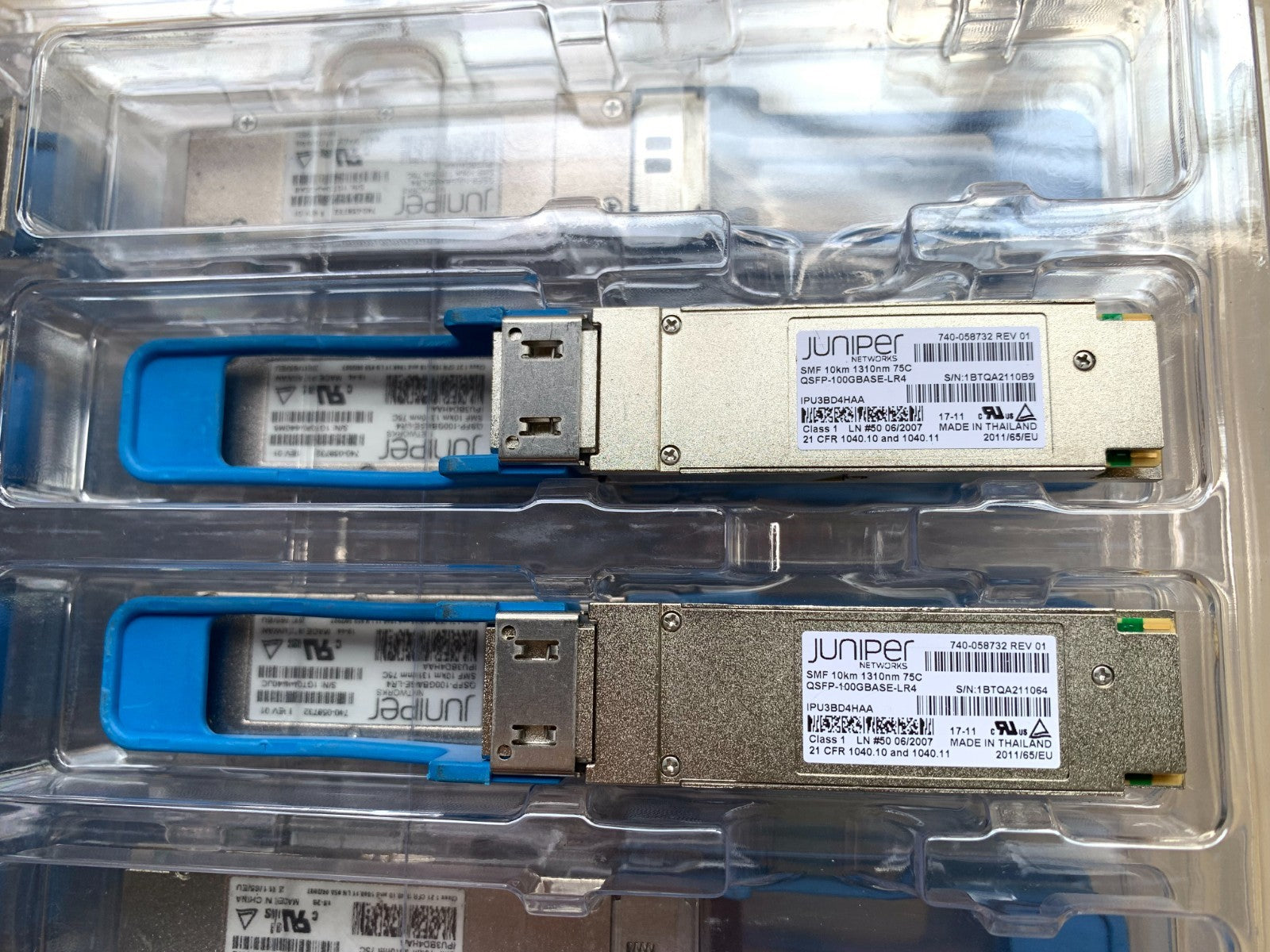 1PCS Juniper QSFP-100GBASE-LR4 740-058732 SMF 10km 1310nm 75c Transceiver Module