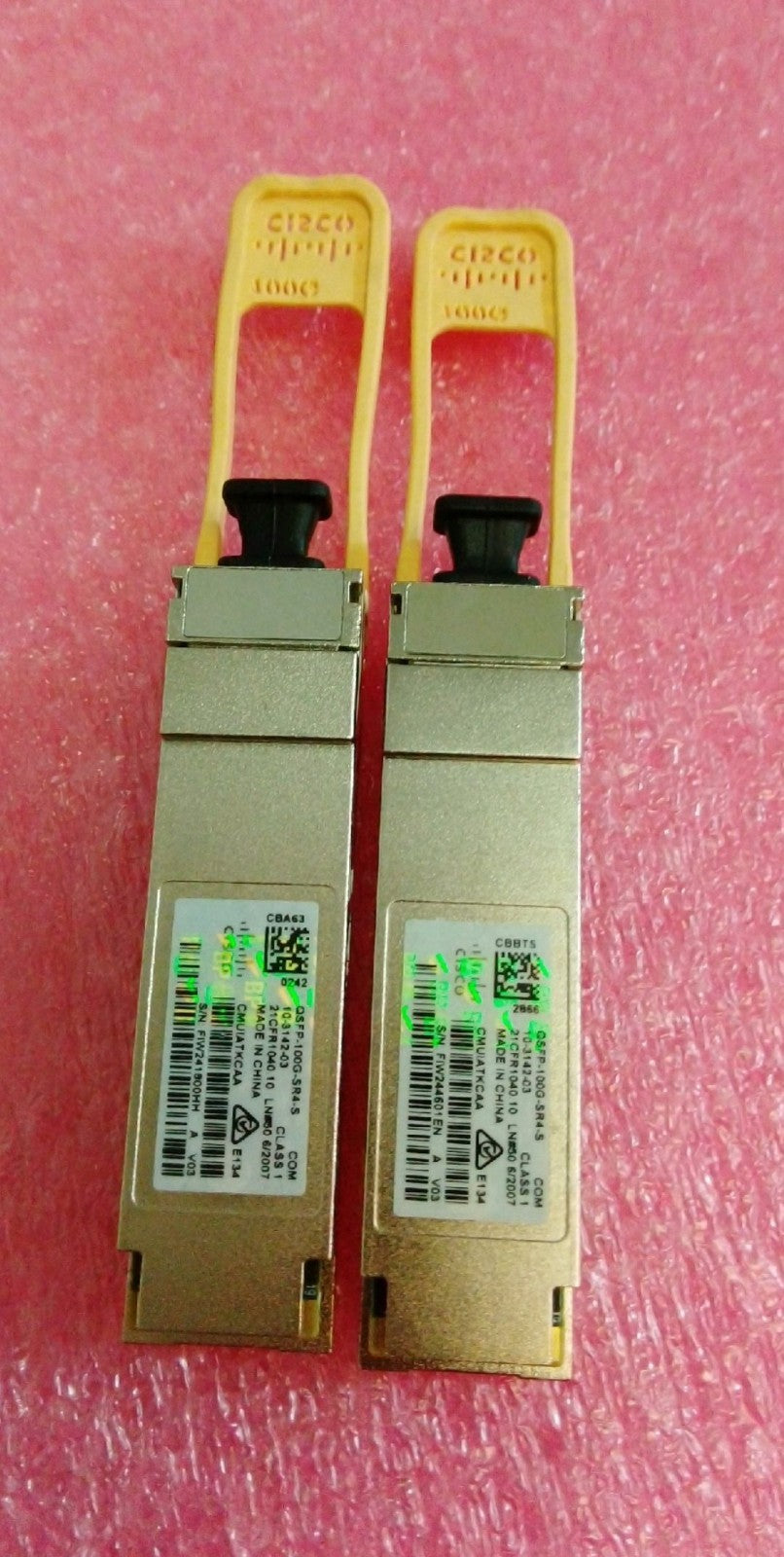 QTY 1 Cisco 10-3142-03 QSFP-100G-SR4-S 100G QSFP SR4 Transceiver Genuine