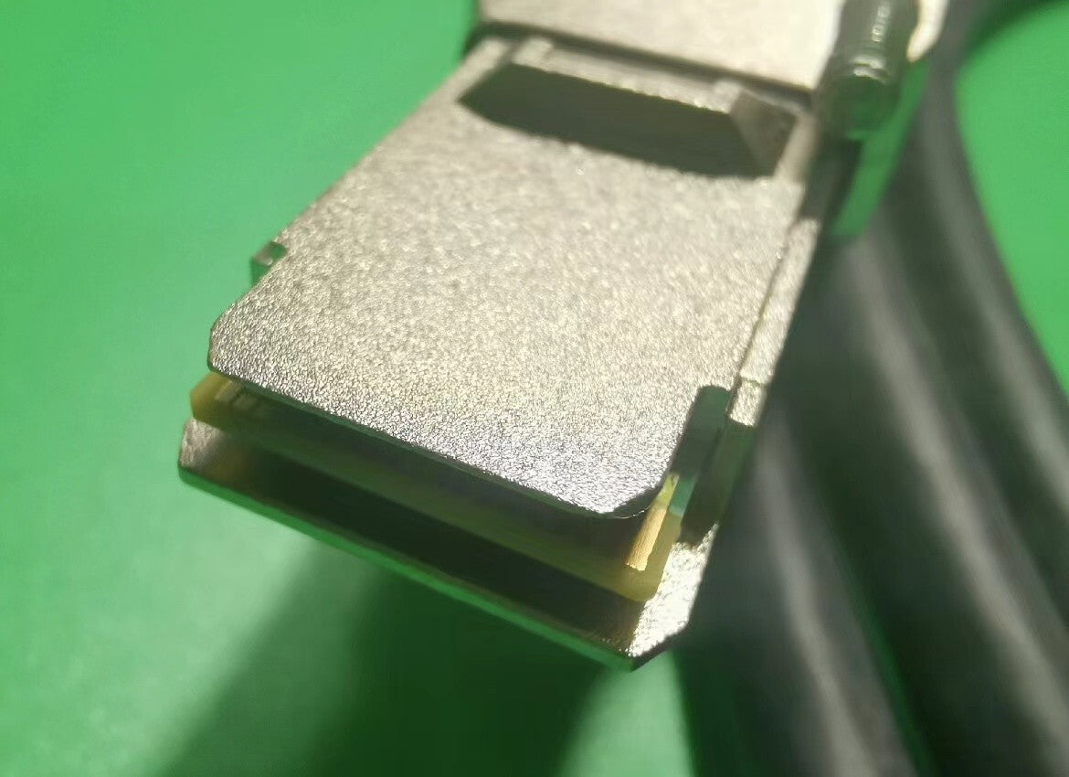 1 pc New Cisco STACK-T4-1M Stacking Cable for catalyst 9200L VIA Fedex P1