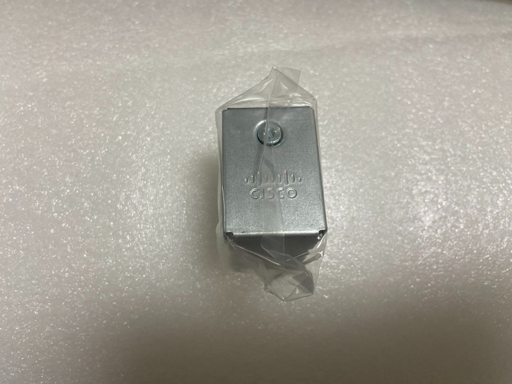 1pcs Orginal Cisco C9300-STACK-BLANK for C9300L Stack Blank cover