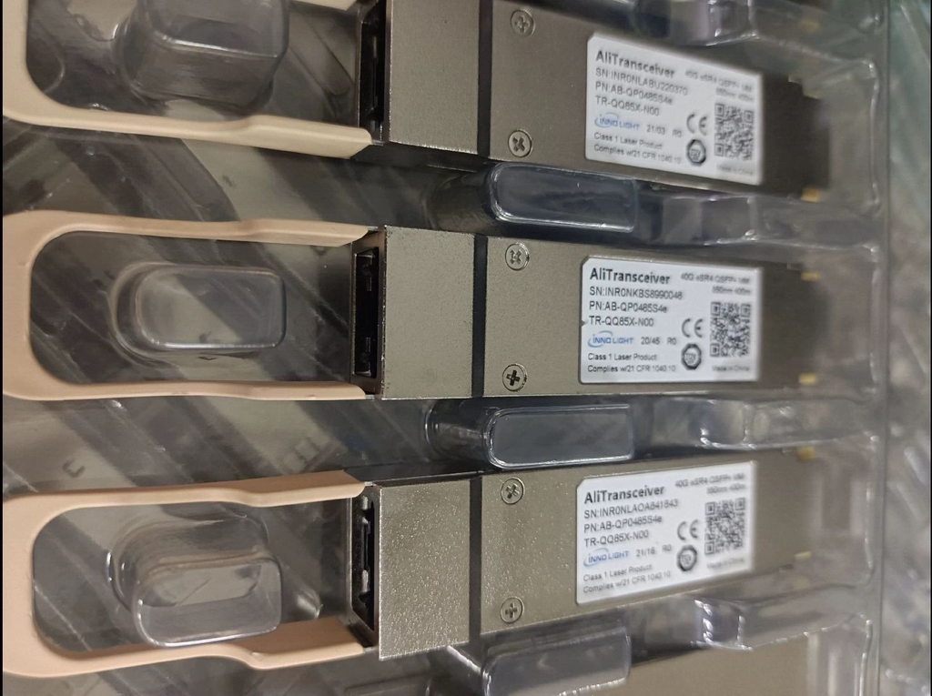 1pcs INNO LIGHT TR-QQ85X-N00 AB-QP0485S4e 40Gb/s QSFP+ eSR4 300m Transceiver