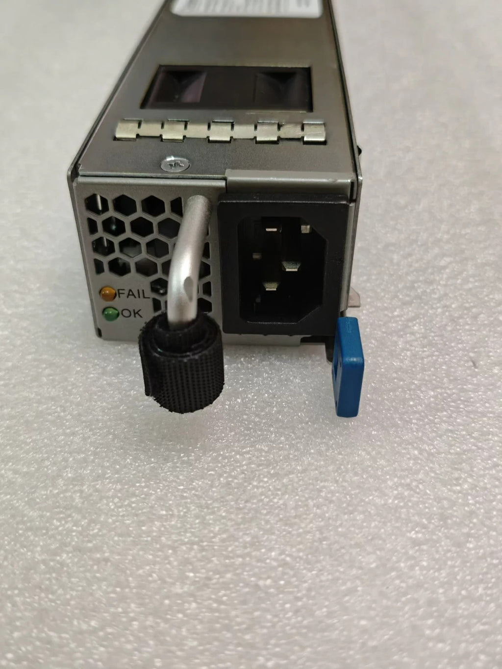 1pc Cisco NXA-PAC-750W-PE AC Power Supply for N9336C-SE1