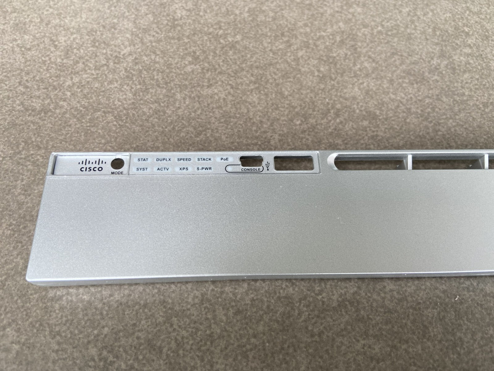 Nueva placa frontal estilo Cisco WS-C3850-24P-S para reemplazar