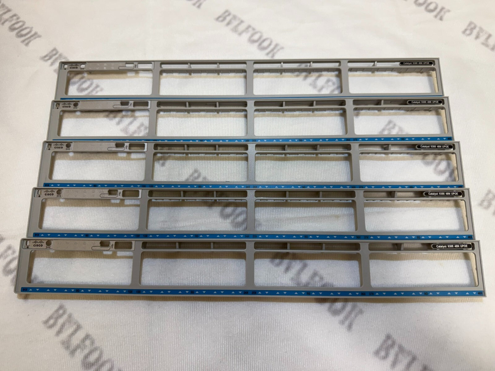 1pcs NEW Cisco C9300-48UN-E  C9300-48UN-A Bezel Faceplate for replacement