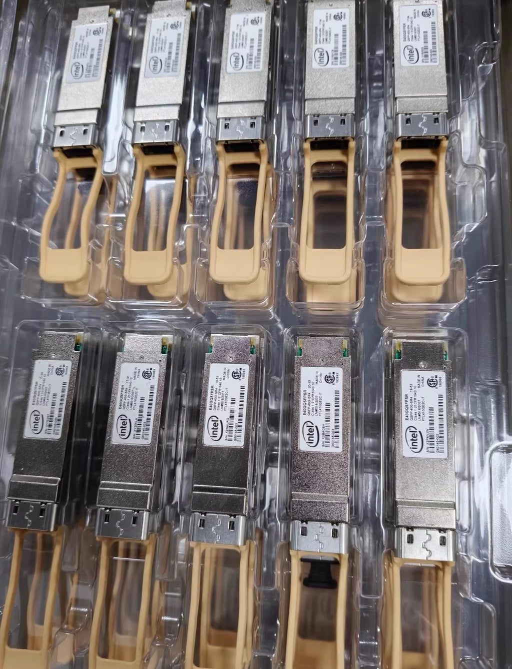 2PC INTEL E40GQSFPSR FTL410QE2C-IT G60145-003 QSFP-40G-SR4 Transceiver