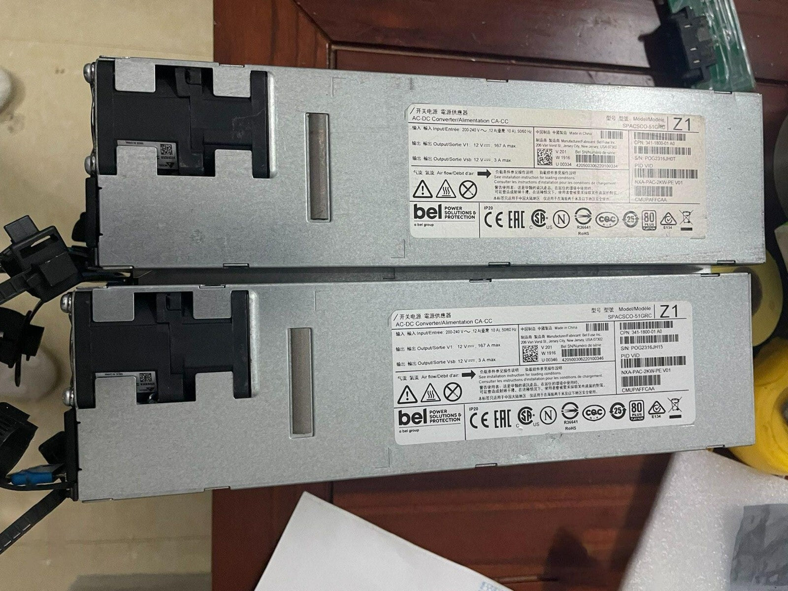 1 unidad de fuente de alimentación Cisco NXA-PAC-2KW-PE 341-1800-01 para 9364C-GX C3636C, buen estado