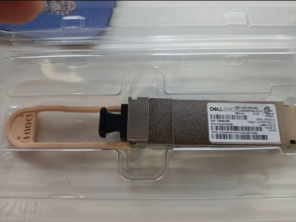 1 Stück Dell EMC 04WGYD FTLC9555REPM3-E5 Q28-100G-SR4-85C 100GBASE-SR4 Transceiver