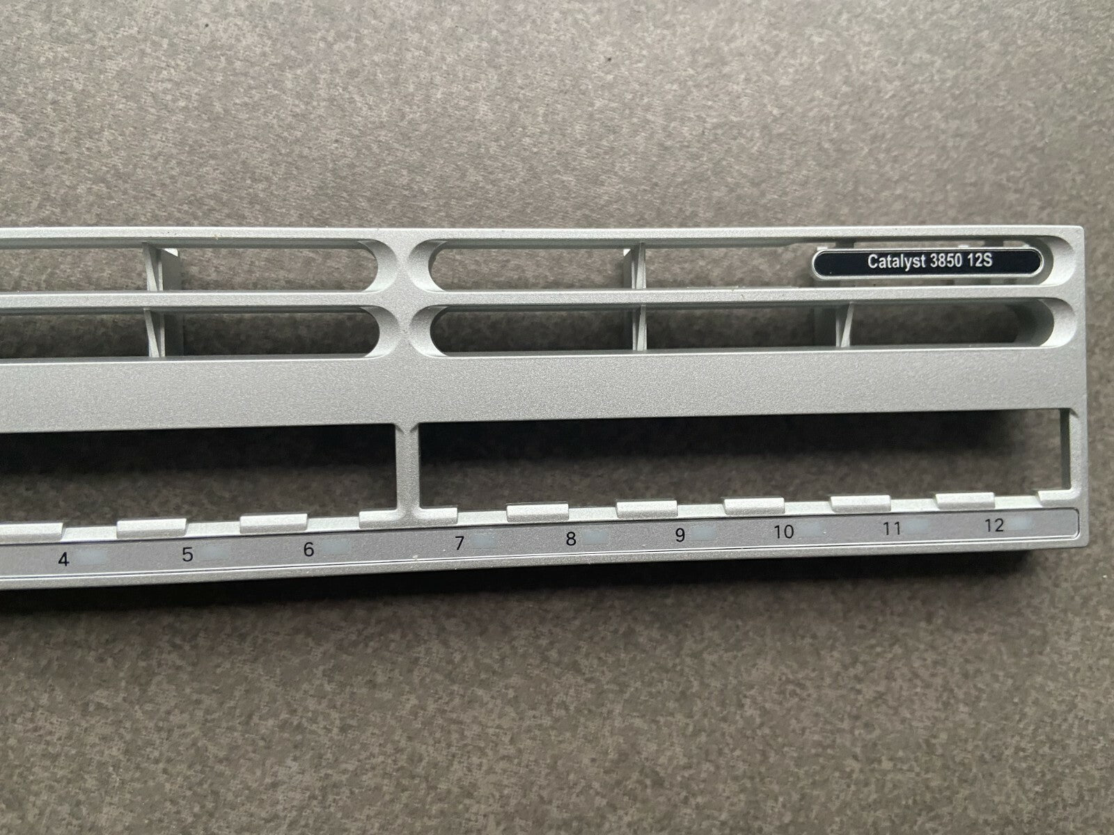 Placa frontal de Cisco WS-C3850-12S-E / WS-C3850-12S-S para reemplazo