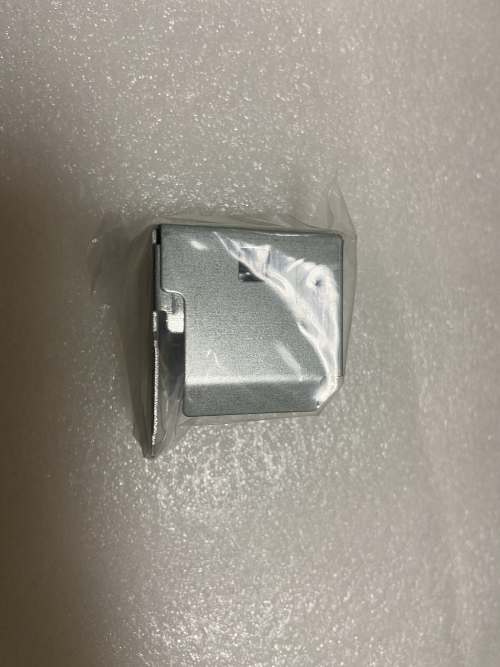 1pcs Orginal Cisco C9300-STACK-BLANK for C9300L Stack Blank cover