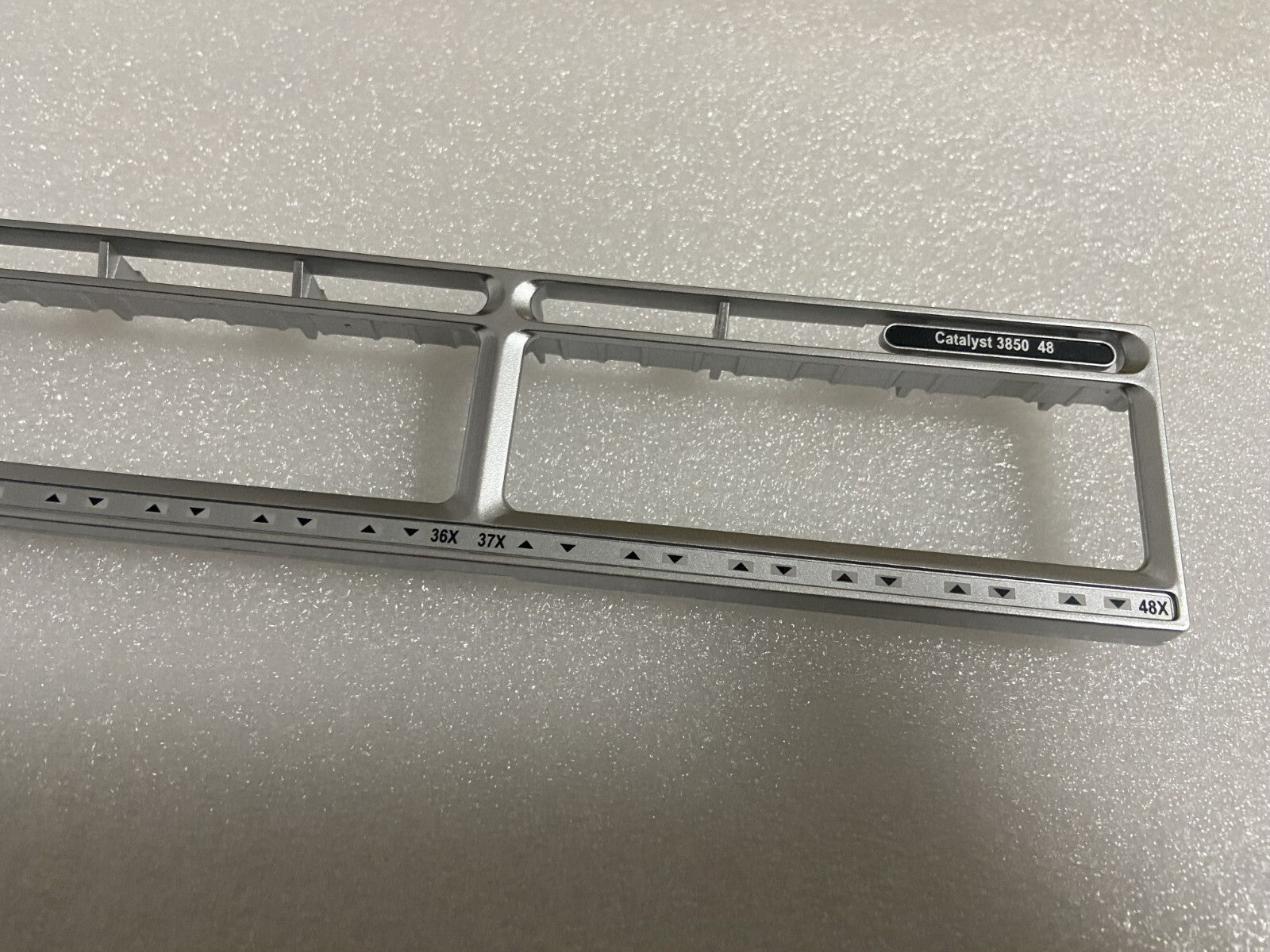 Old Style Cisco WS-C3850-48T-S / WS-C3850-48T-L Faceplate for replaement