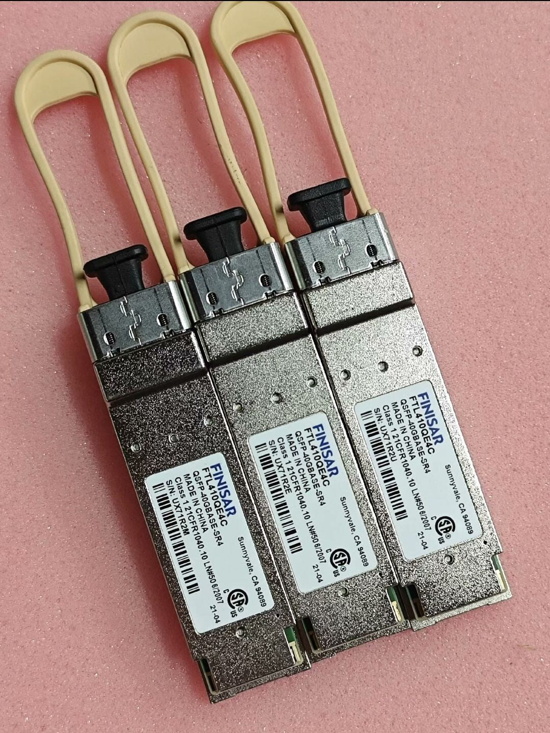 1 unidad Finisar FTL410QE4C QSFP-40GBASE-SR4 Módulo transceptor óptico 40GBASE