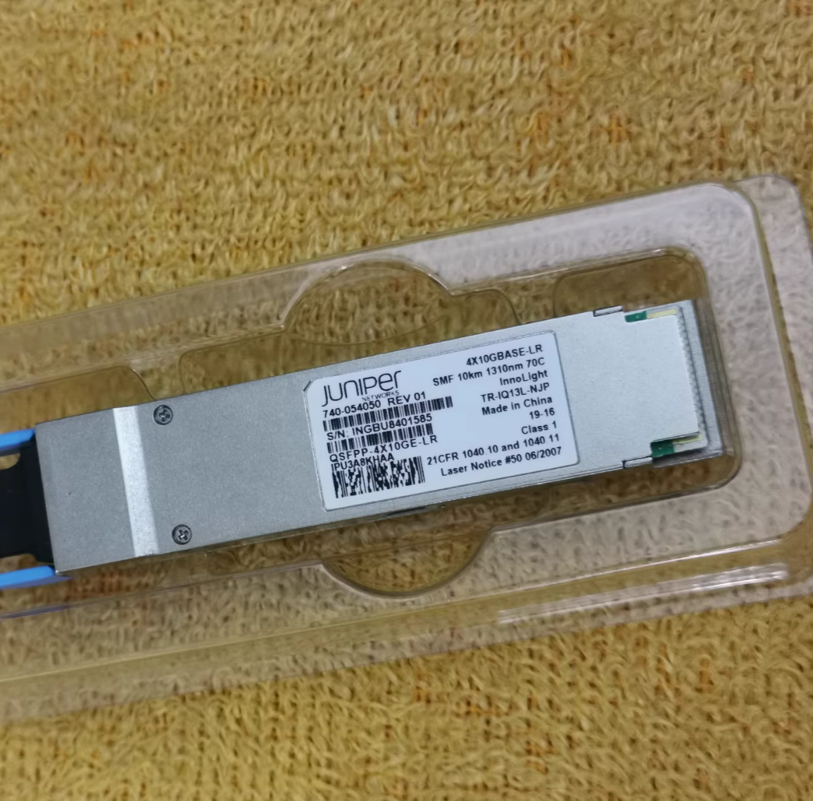 1pcs Juniper QSFPP-4X10GE-LR 740-054050 4X10GBASE-LR SMF 10km 1310nm 40G Module
