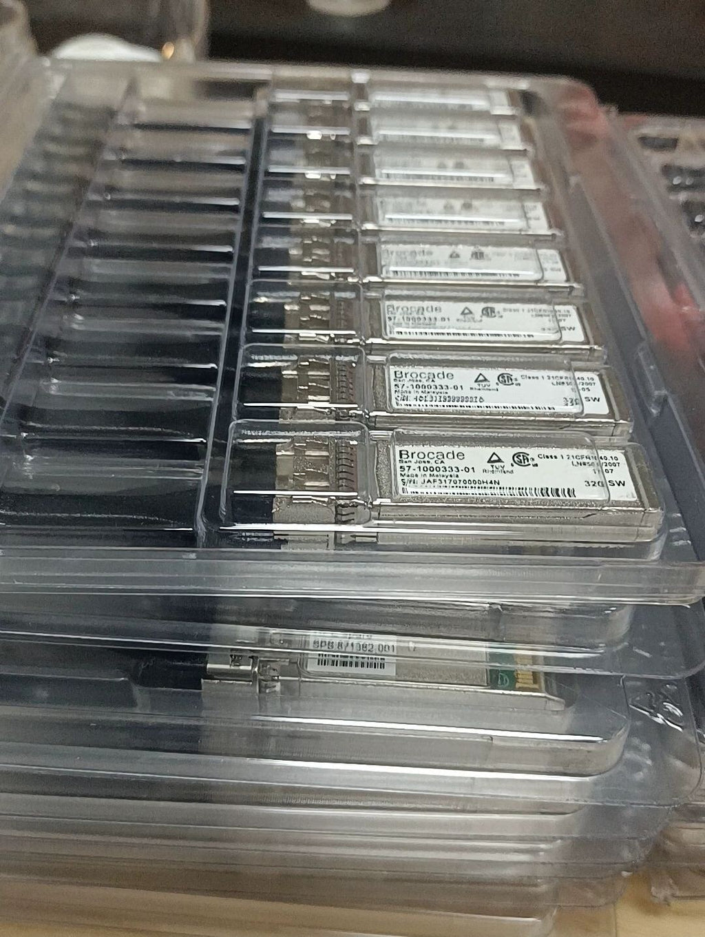1pcs Brocade 57-1000333-01 XBR-000212 32Gb FC SFP SW MMF Transceiver Module