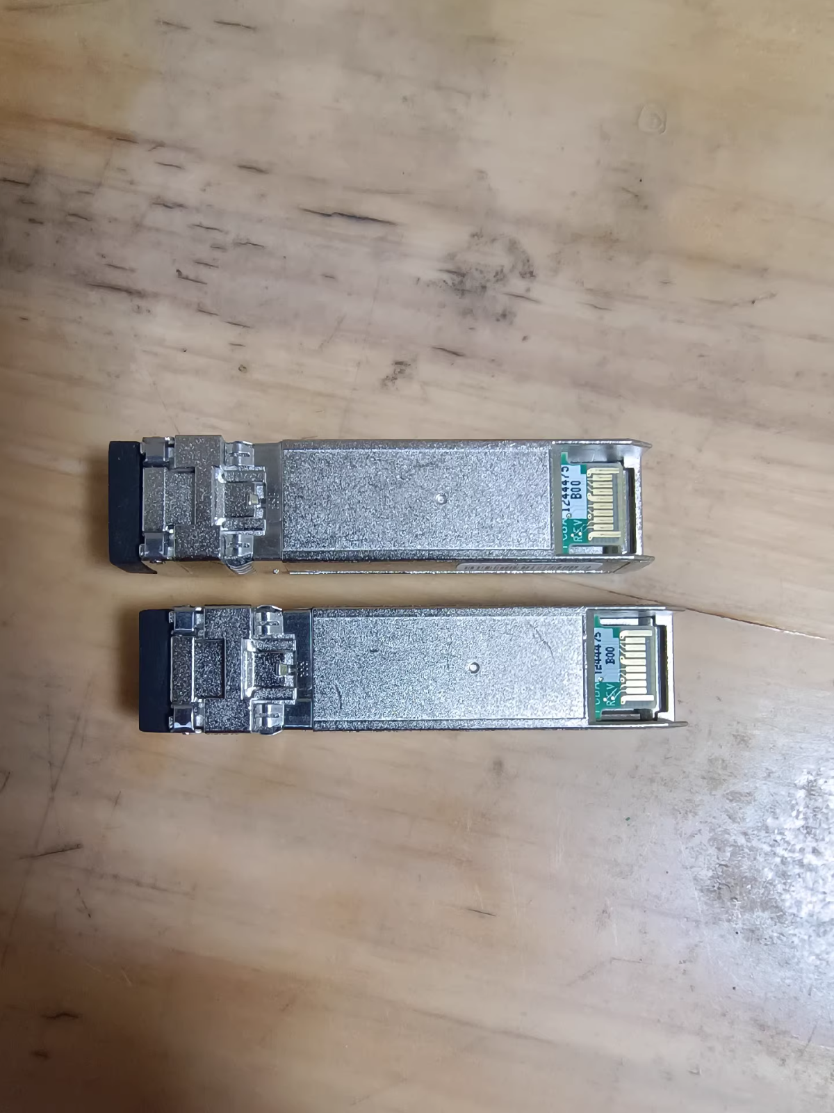 IBM 78P5241 | FINISAR FTLF1432P3BCV-IB 32G SFP28 SMF 1310nm LC Transceiver 2PCS