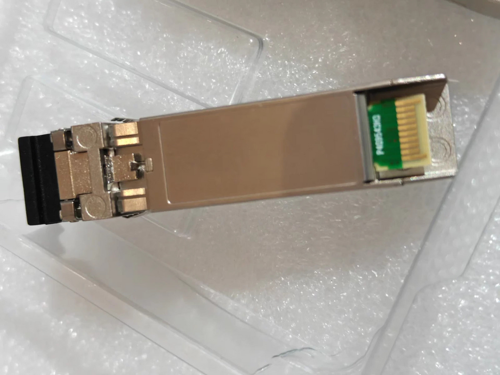 1pcs Juniper Networks 740-030128 10GE SFP+ ER 1550nm 40km TRS7050EN-S201 Module