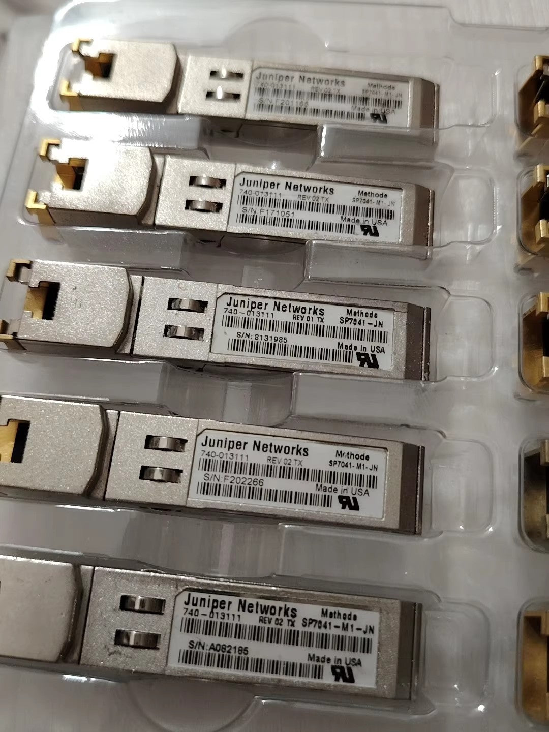 2pcs Juniper QFX-SFP-1GE-T 740-013111 1GE SFP-TX 100 M RJ45 SFP-1GE-T