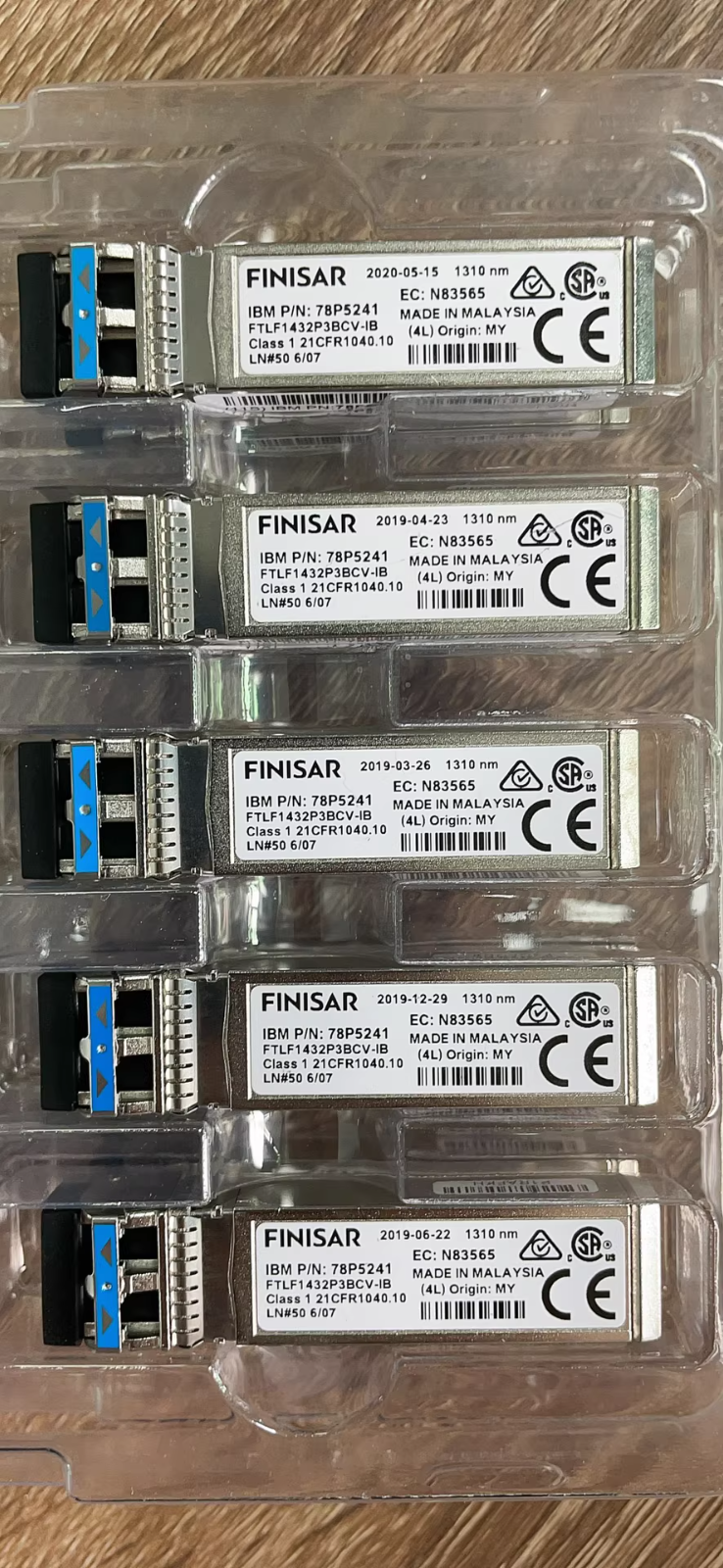 IBM 78P5241 | FINISAR FTLF1432P3BCV-IB 32G SFP28 SMF 1310nm LC Transceiver 2PCS