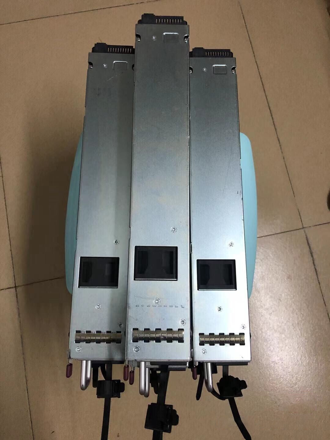 Fuente de alimentación Cisco NXA-PAC-1100W-PI2 (de adelante hacia atrás) para N9K-C9336C Buena