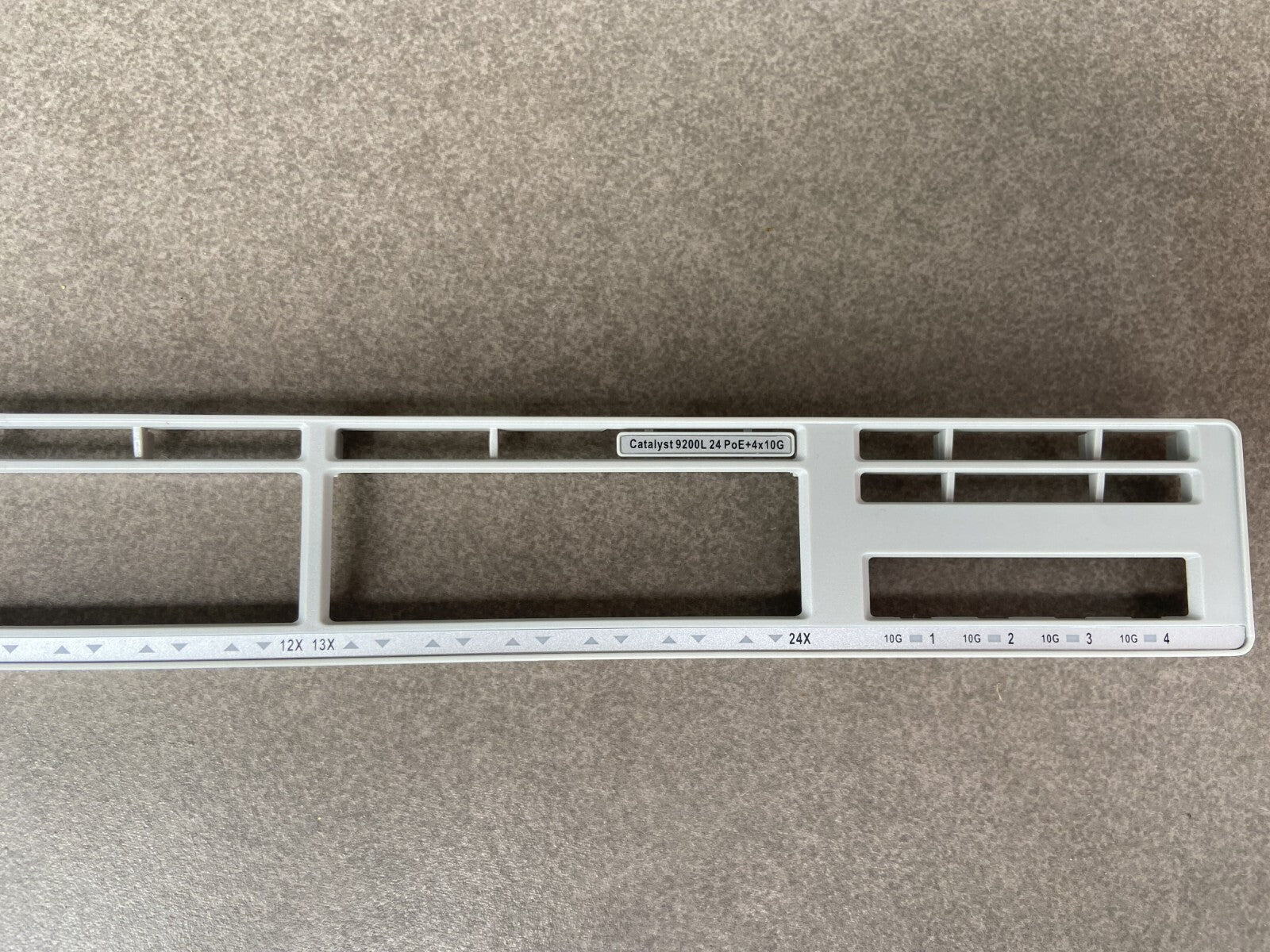 Cisco C9200L-24P-4X-E C9200L-24P-4X-A 4x10G PoE faceplate for replacement