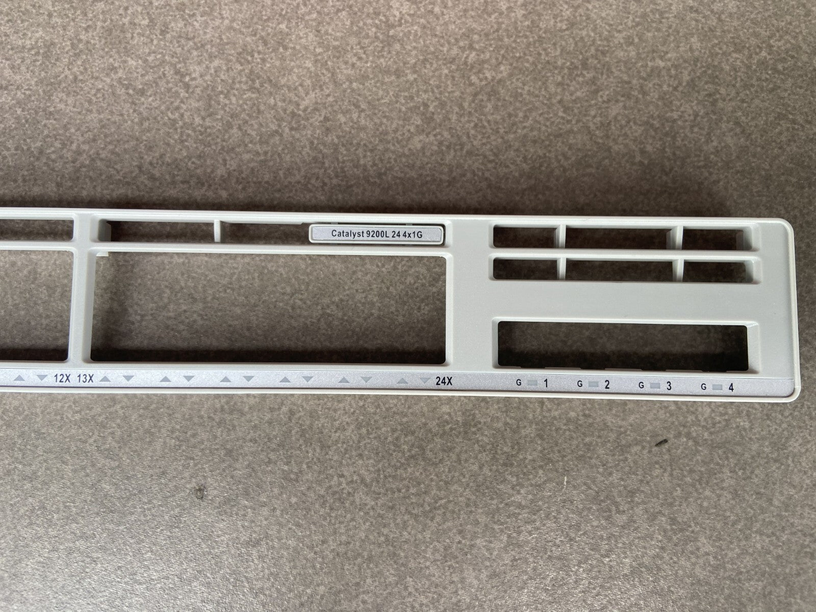 Cisco Catalyst C9200L-24T-4G-E C9200L-24T-4G-A 4x1G  Faceplate for Replacement
