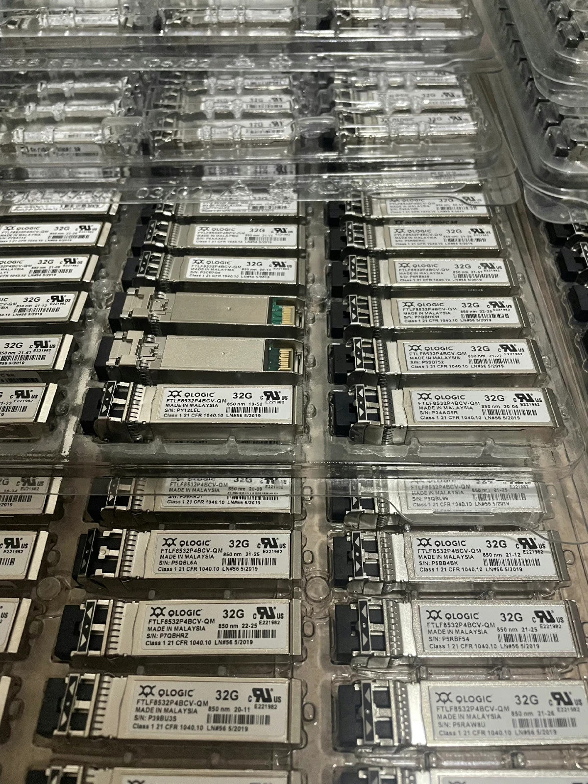 Qlogic FTLF8532P4BCV-QM SFP32-SR-SP SFP28 32G SW fiber channel SFP+ 32GBASE