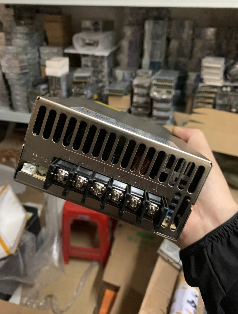 Fuente de alimentación Meanwell SE-600-12 600W 12V 50A Buen trabajo