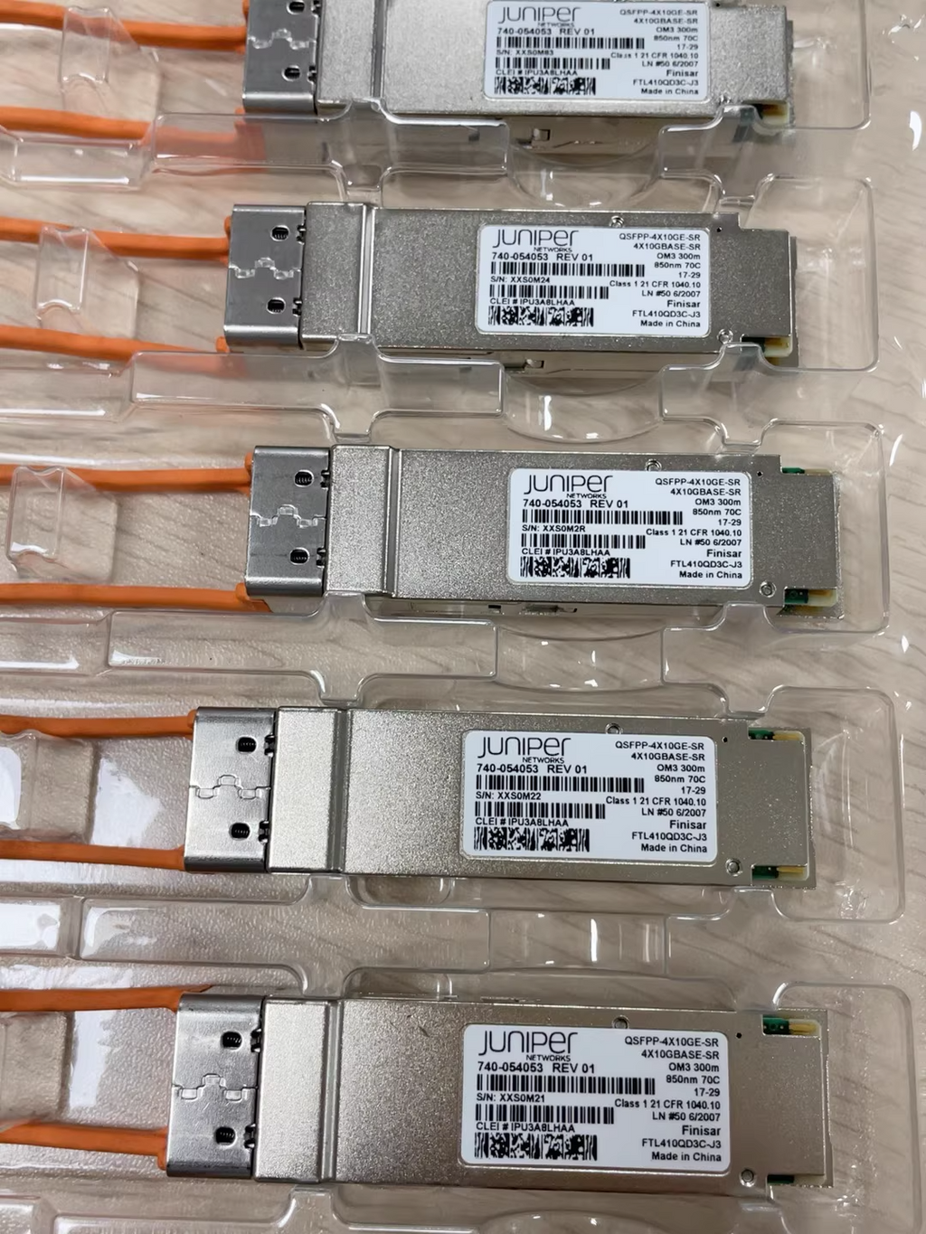 1pcs Juniper 740-054053 QSFPP-4X10GE-SR 4X 10Gbase 850 MPO-12 Transceiver Module