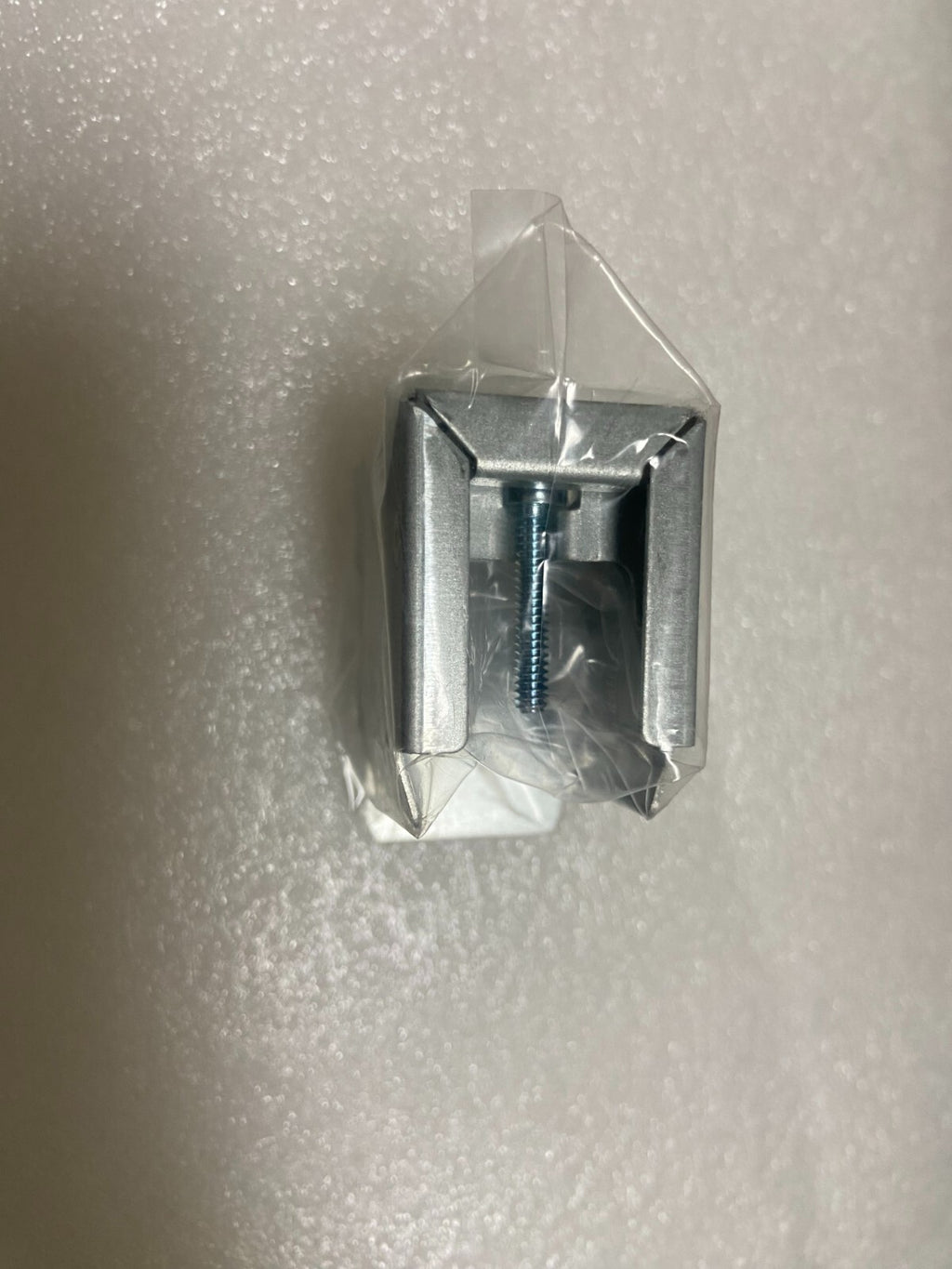 1pcs Orginal Cisco C9300-STACK-BLANK for C9300L Stack Blank cover
