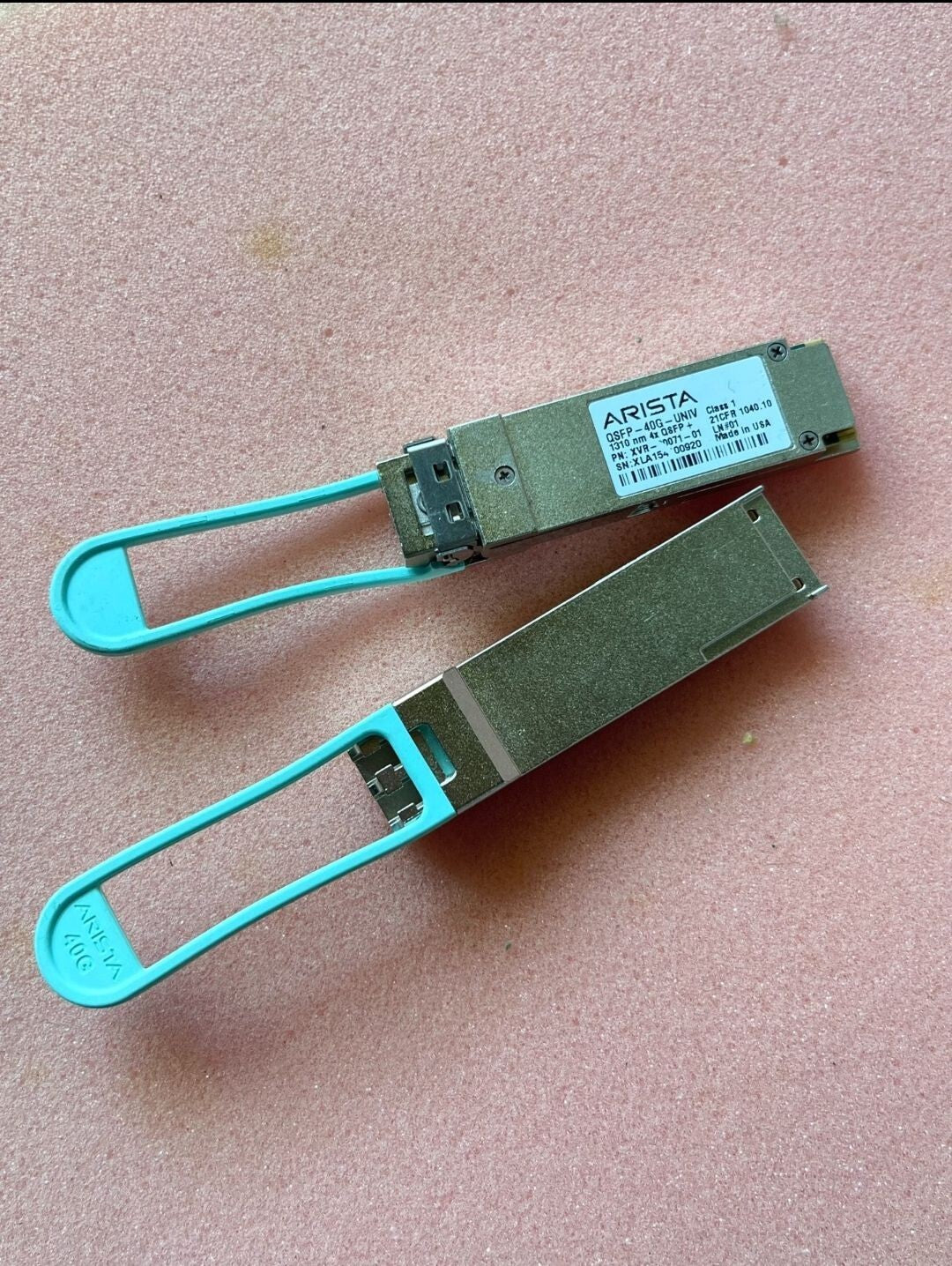 1pcs Arista QSFP-40G-UNIV XVR-00071-01 1310nm SMF LC QSFP+ 40Gbe Transceiver
