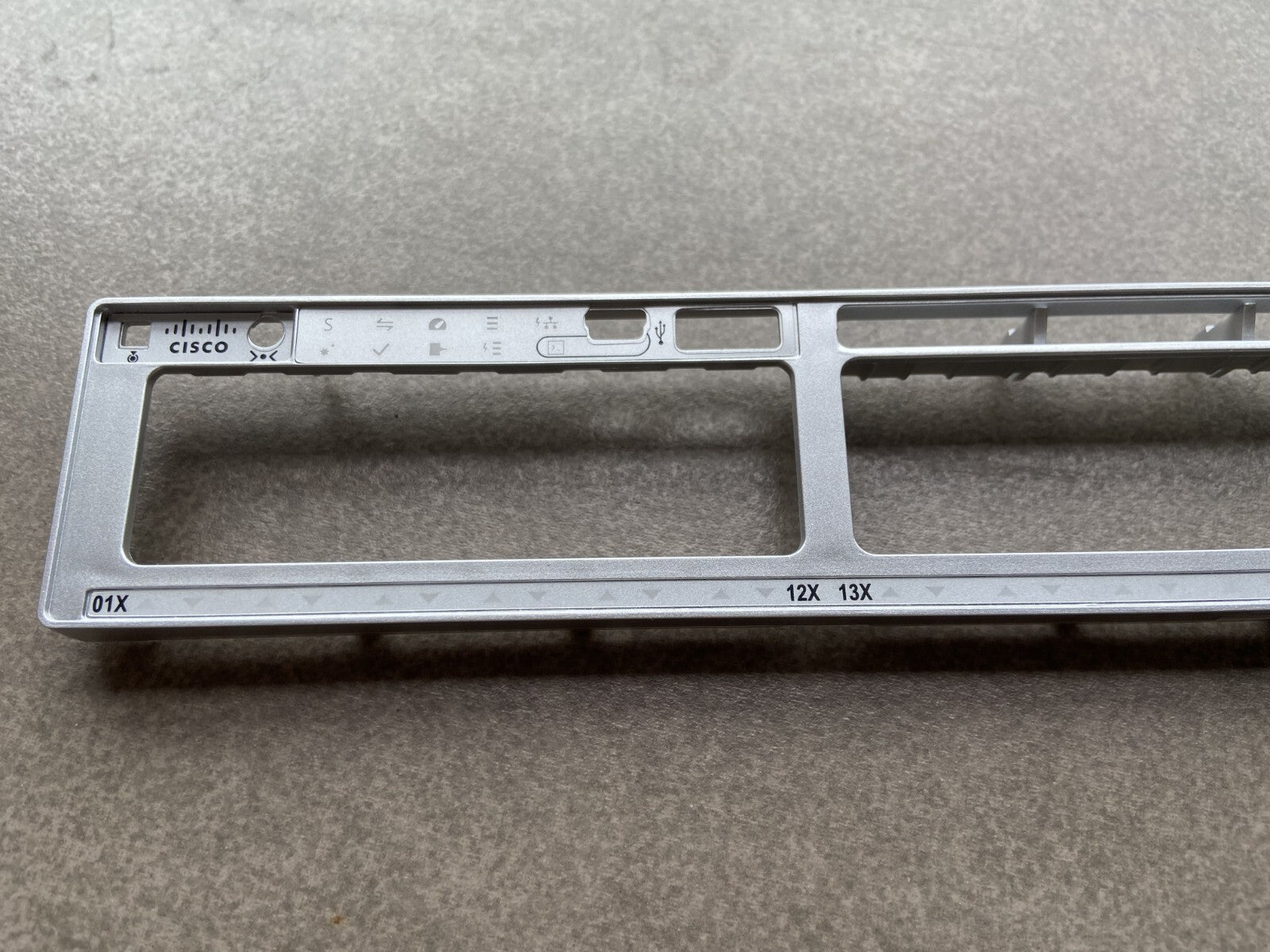 Cisco Catalyst C9300-48P-A C9300-48P-E Faceplate for Replacement