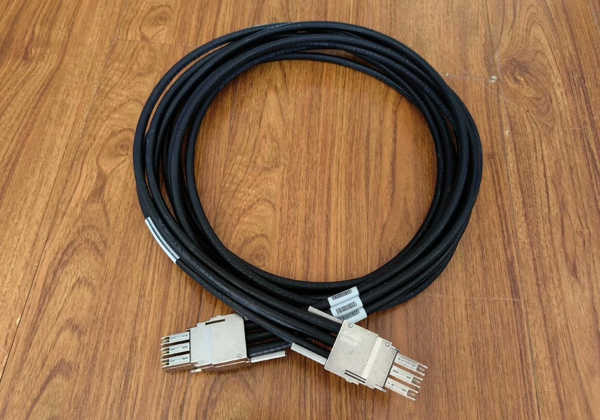 1 pc New Cisco STACK-T1-3M Stacking Cable VIA Fedex P1