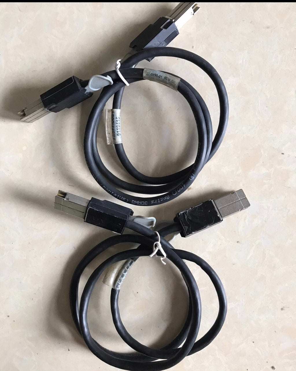 1PC Used Cisco/Leoni CAB-STK-E-1M 37-0890-01 FlexStack Stacking Cable