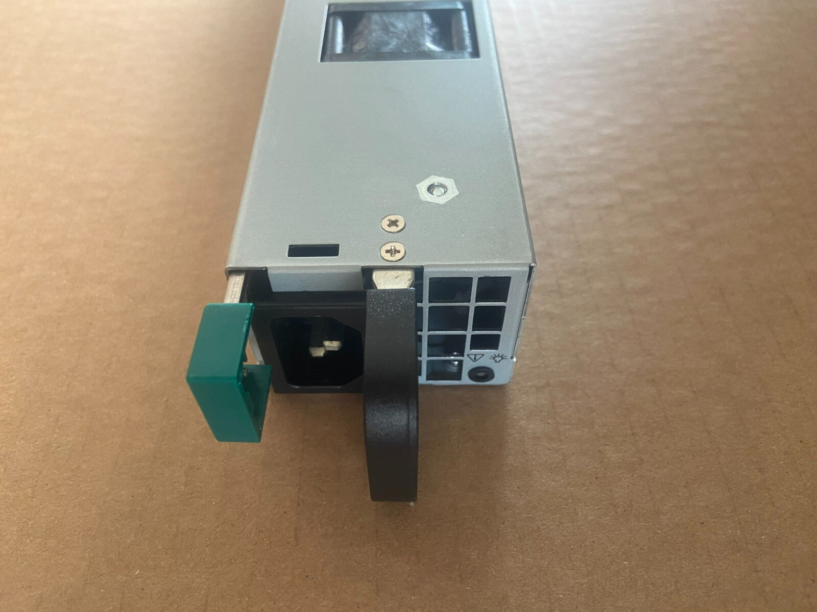 Juniper JPSU-400W-AC Fuente de alimentación Juniper de 400 W para SLIM 1U SRX1500 CA