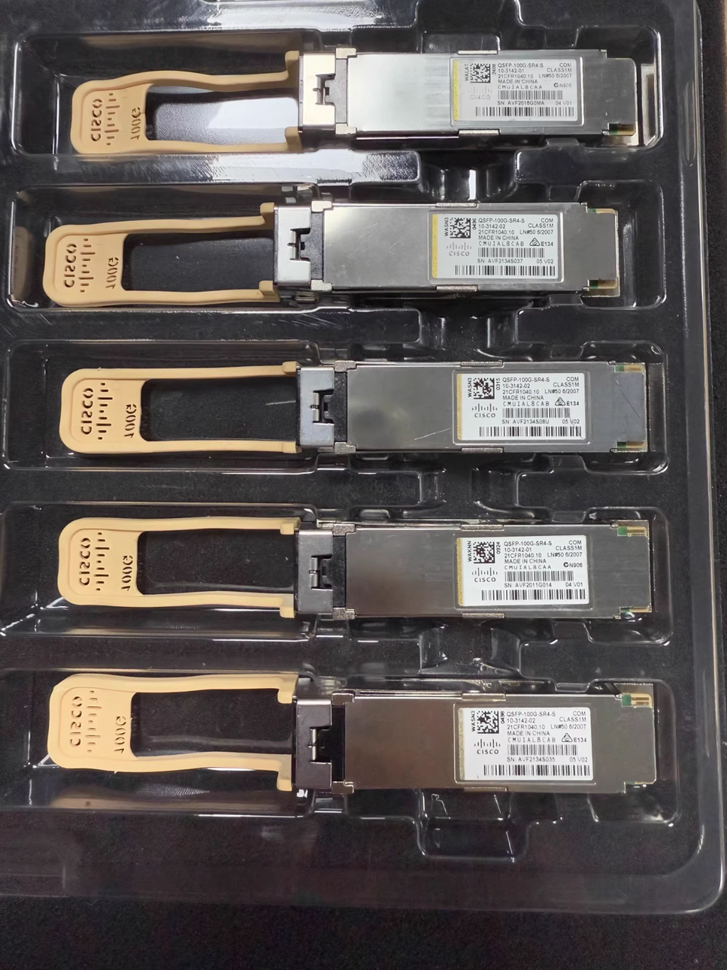 Genuine Cisco QSFP-100G-SR4-S 10-3142-02/03 100G QSFP SR4 Transceiver 1PCS