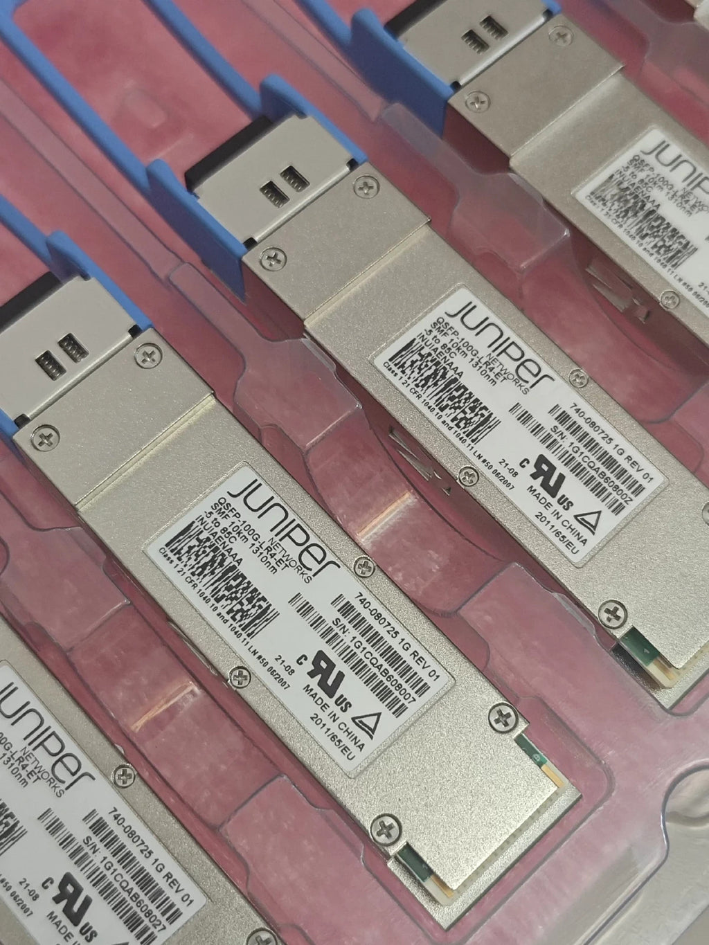 1PCS Juniper 100G QSFP-100G-LR4-ET 740-080725 100GBASE-LR4 QSFP28 SMF 10KM 85C