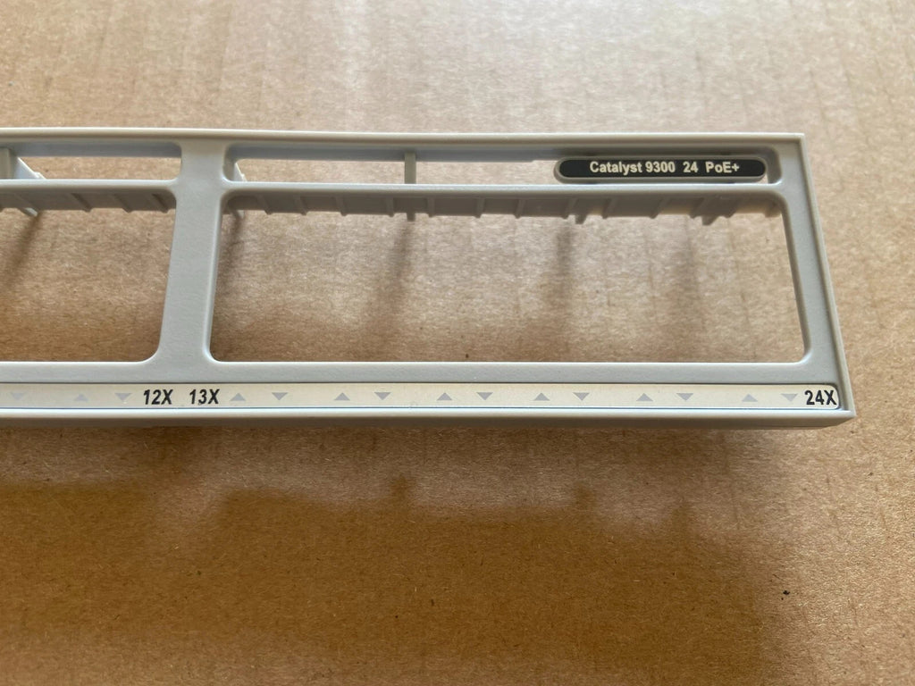 Cisco Catalyst C9300-24P-E C930024PA Placa Frontal para Reemplazo