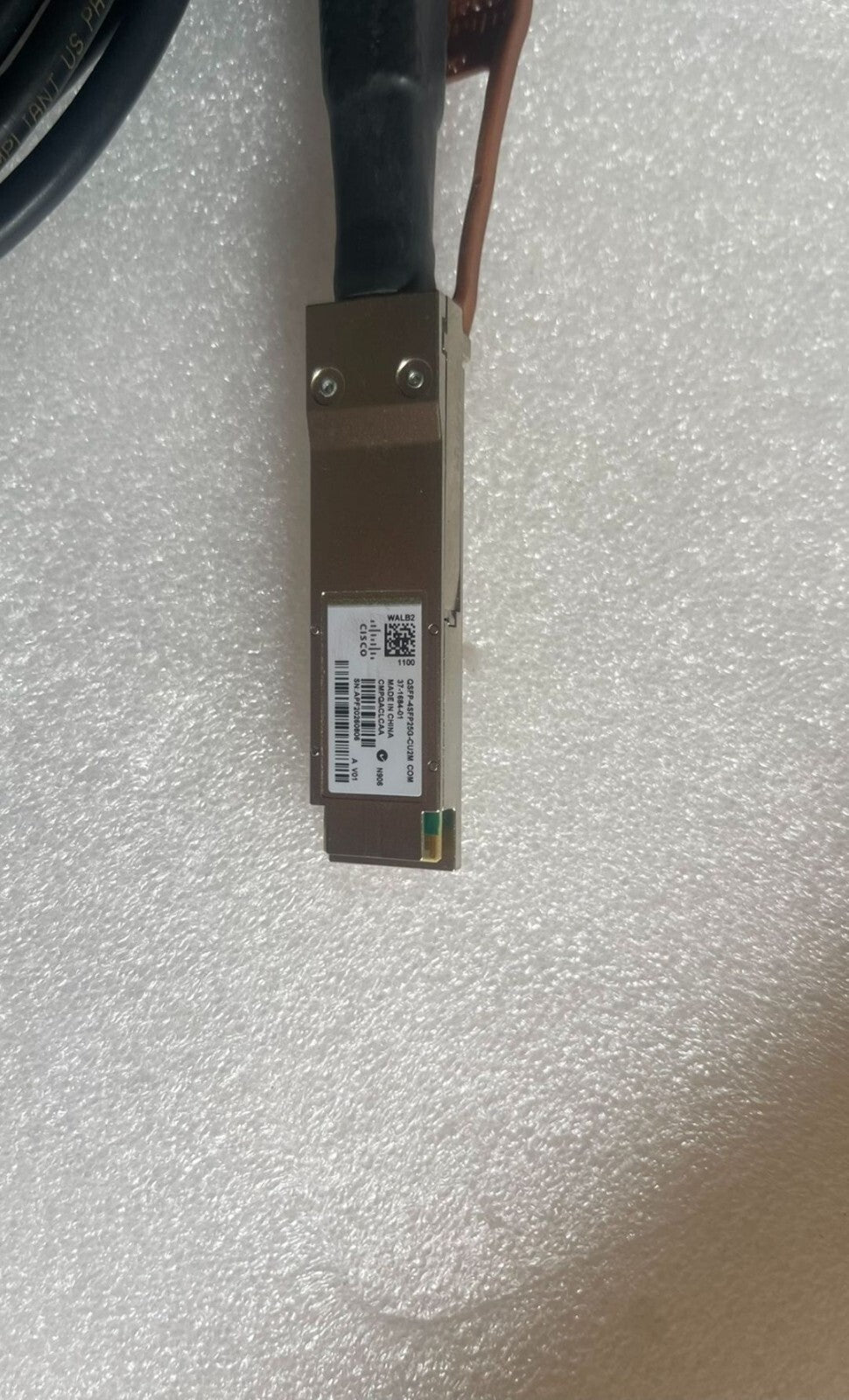 1pcs CISCO QSFP-4SFP25G-CU2M 37-1684-01 100G QSFP28 to 4 x SFP25G 2M Cable